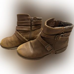 Little Girl’s Ankle Boots